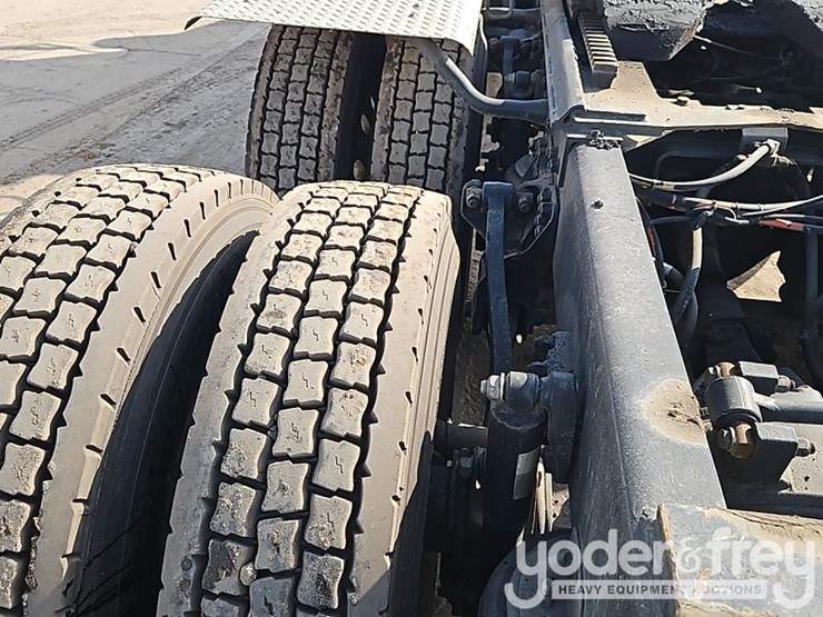 2009-kenworth-t800-image-24