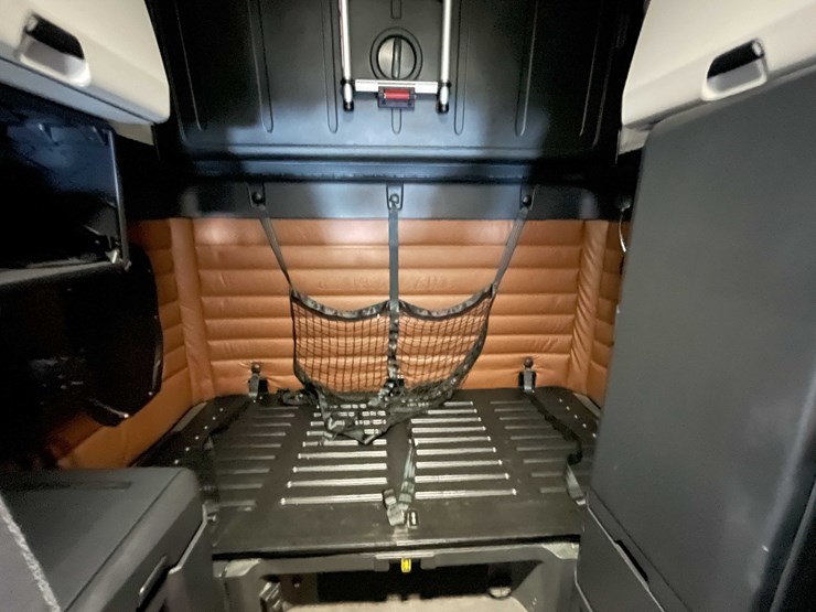 #6224-•-2022-freightliner-cascadia-semi-truck-(title-in-delay)-image-91