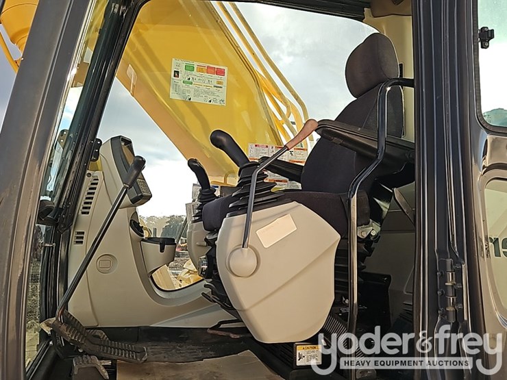 2017-kobelco-sk210-lc-10-image-35