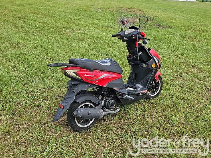 49cc-scooter-(non-runner)(sold-for-parts-only---has-no-title)-image-4