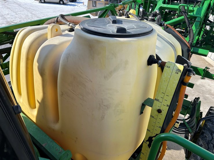 2015-john-deere-r4030-image-70