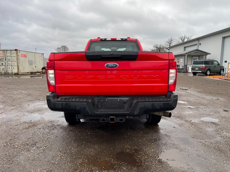 2021-ford-f350-xl-image-6