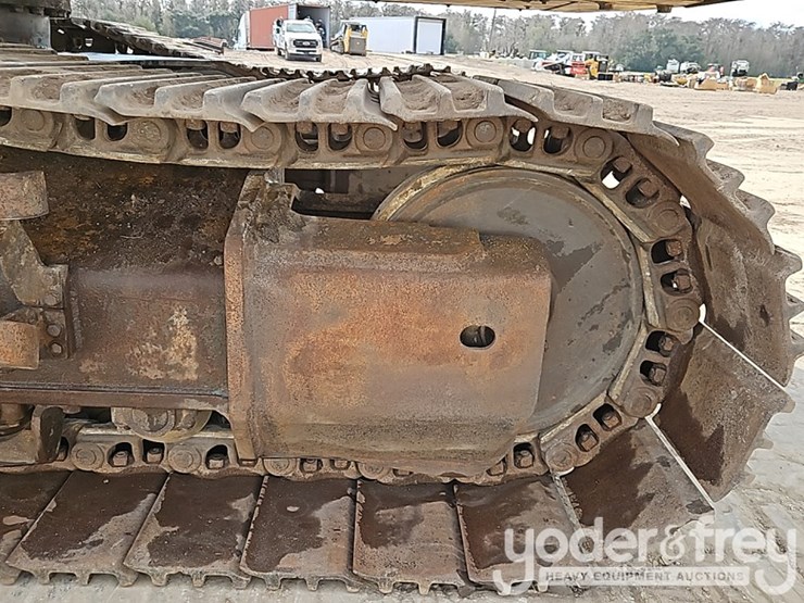 2019-komatsu-pc390-lci-11-image-25