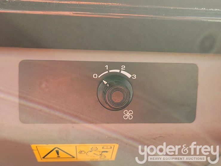 2024-komatsu-pc55mr-image-59