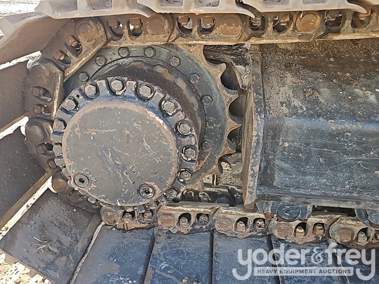 2017-caterpillar-330fl-image-26