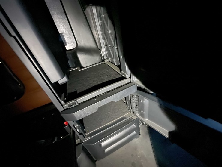 #6223-•-2022-freightliner-cascadia-semi-truck-(title-in-delay)-image-82