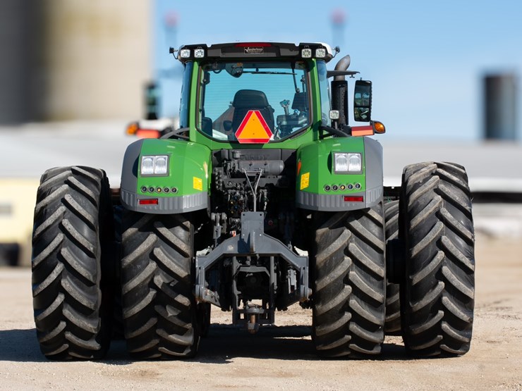 2021-fendt-1042-vario-image-6