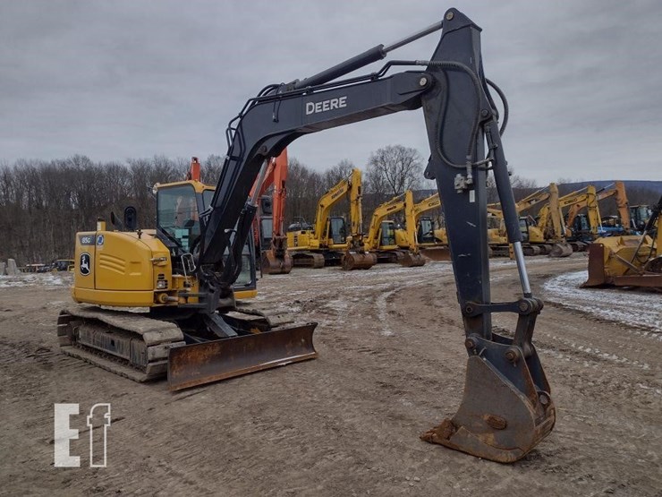 2021-deere-85g-image-55