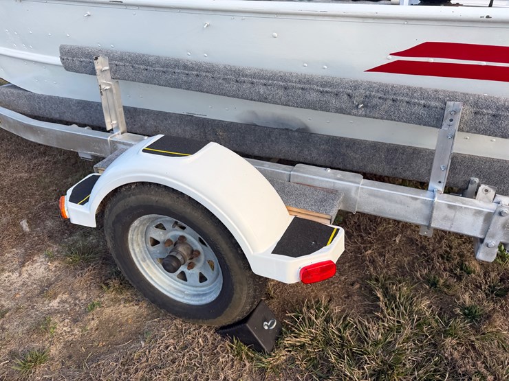 #27-•-#5193-•-12’-welded-aluminum-boat-with-johnson-50vro-motor-and-minn-kota-trolling-motor-on-trailer-image-9
