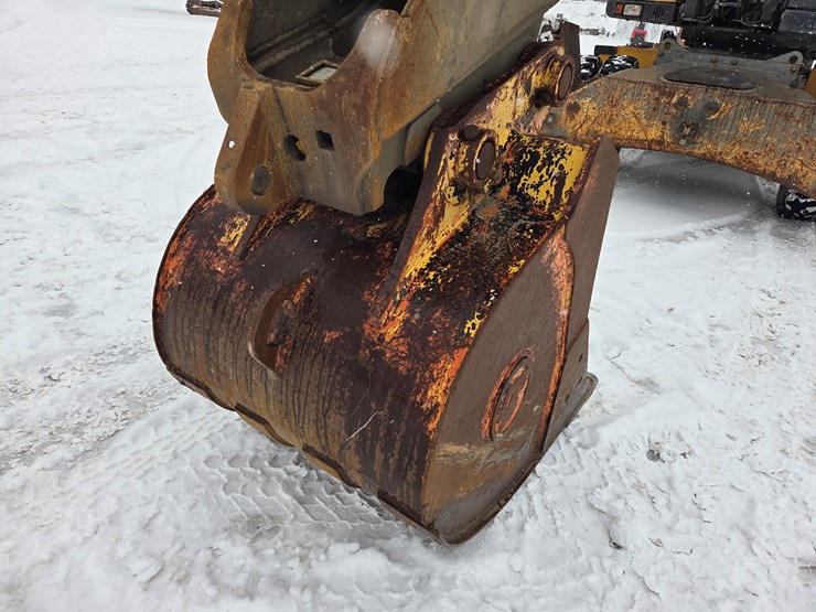 2010-volvo-ew180c-image-22