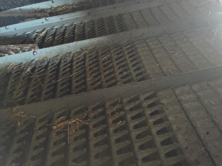 2010-case-ih-6088-image-84