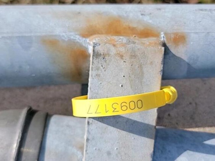 sherman-45'-concrete-light-pole-w/-bracket-image-3