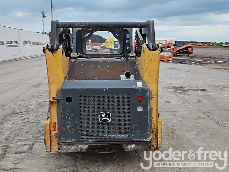 2019-deere-317g-image-15