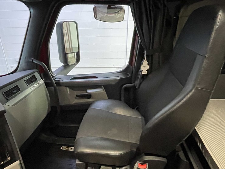 #6226-•-2021-freightliner-cascadia-semi-truck-(title-in-delay)-image-84