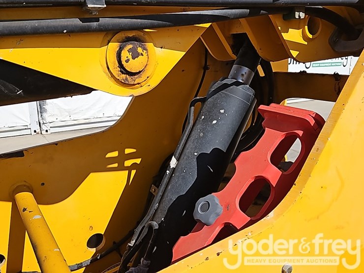 2016-jcb-510-56-image-24