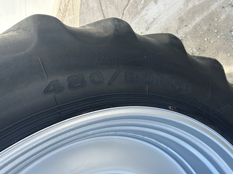 2009-case-ih-magnum-335-image-45