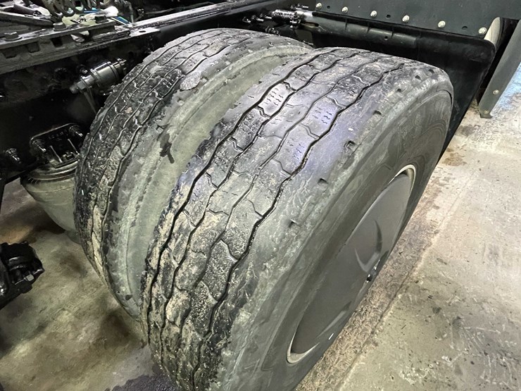 #6225-•-2021-freightliner-cascadia-semi-truck-(title-in-delay)-image-42