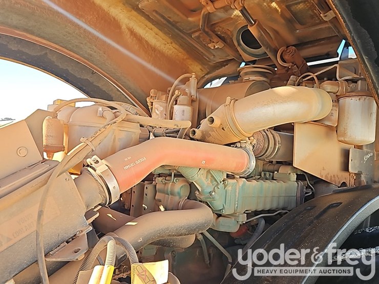 2018-volvo-sd115b-image-19