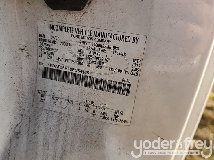 ford-f550-xl-image-25