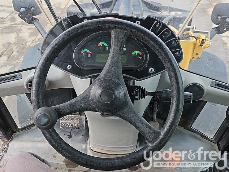 2019-caterpillar-918m-image-28