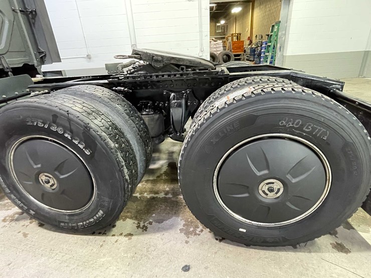 #6225-•-2021-freightliner-cascadia-semi-truck-(title-in-delay)-image-50