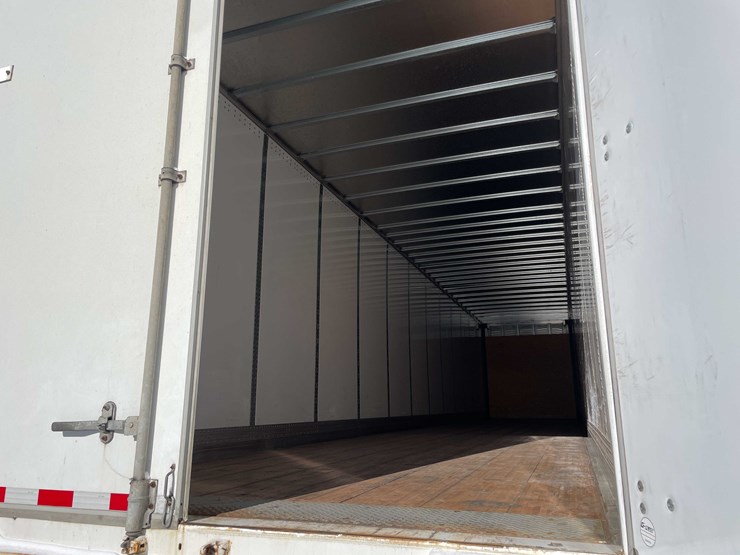 2023-stoughton-trailer-image-33