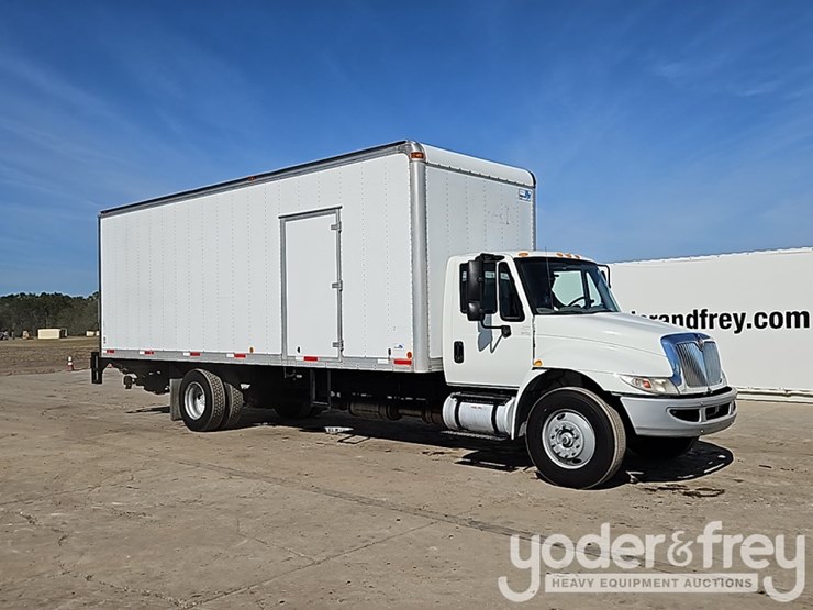 2016-international-durastar-4300-image-7