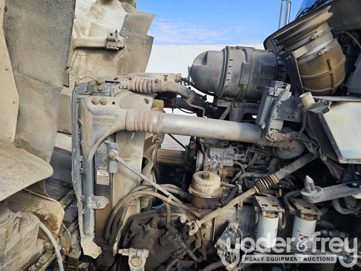 2011-kenworth-t470-image-21