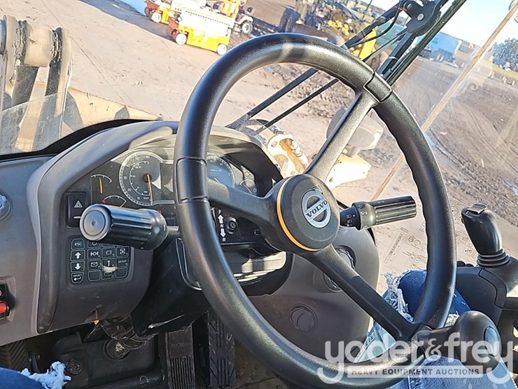 2019-volvo-l70h-image-35