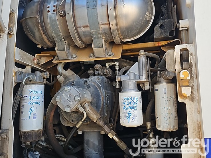 2016-volvo-ew180e-image-25