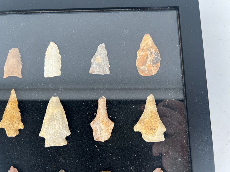 #85-•-#5060-•-(20)-frame-native-american-artifacts-from-the-deep-south-image-4