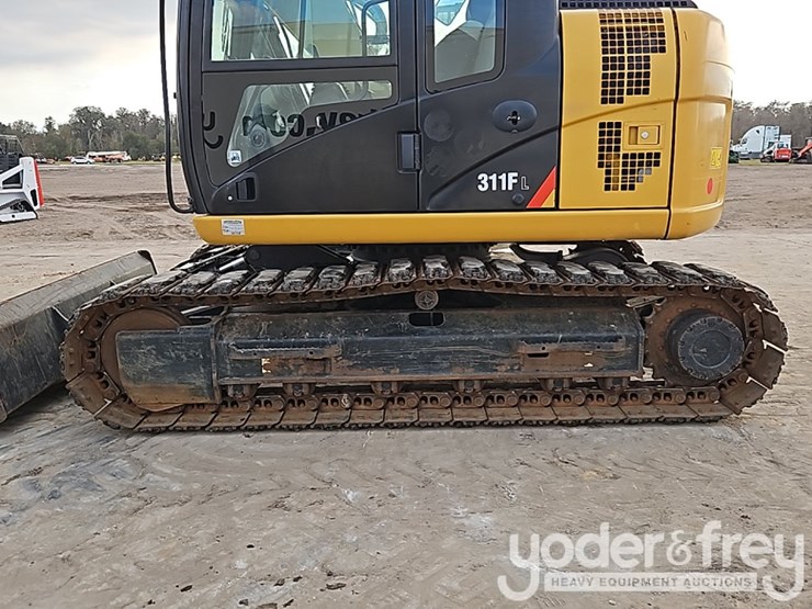 2019-caterpillar-311-flrr-image-21