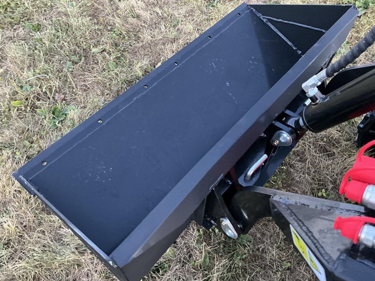 #1010-•-unused,-future,-skid-steer-loader-ft380r-image-10