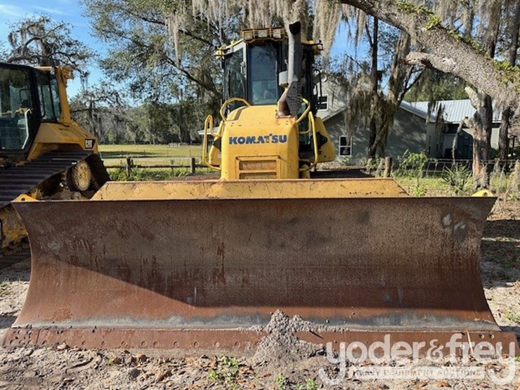 2018-komatsu-d61px-24-image-2