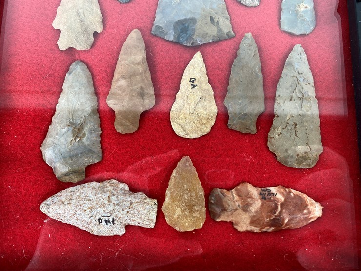 #90-•-#5155-•-(16)-framed-native-american-artifacts-image-4