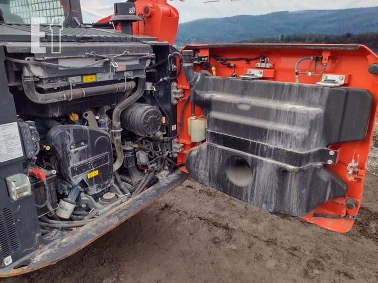 kubota-svl75-3-image-36