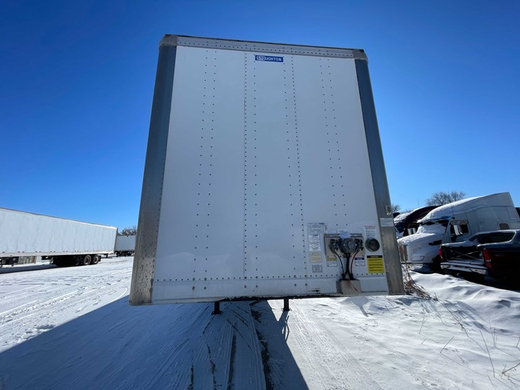 2023-stoughton-trailer-image-2