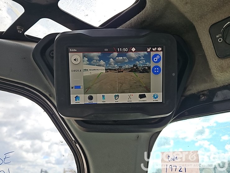 2022-bobcat-t76-image-33