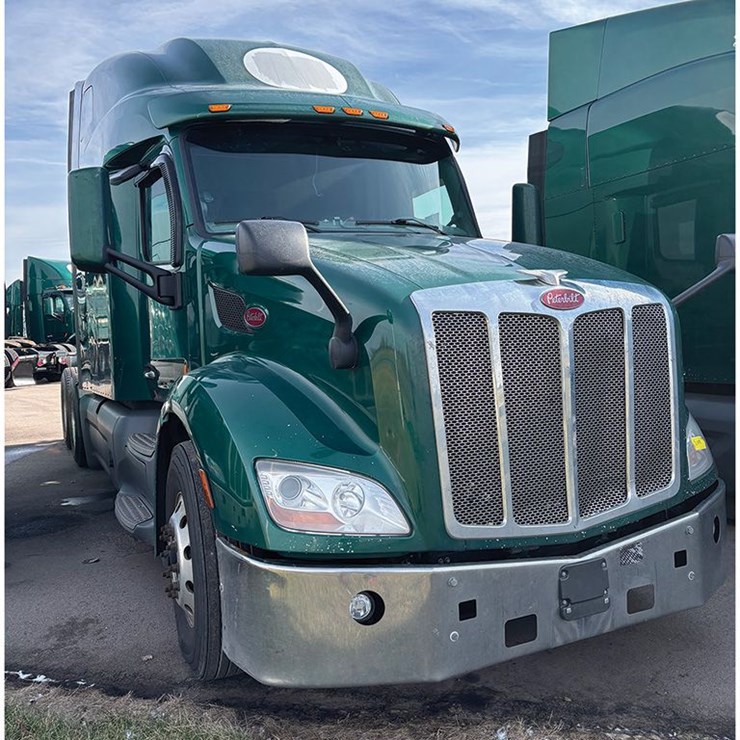 2020 PETERBILT 579