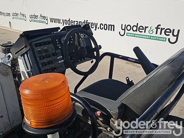 2014-caterpillar-ap-1000e-image-31