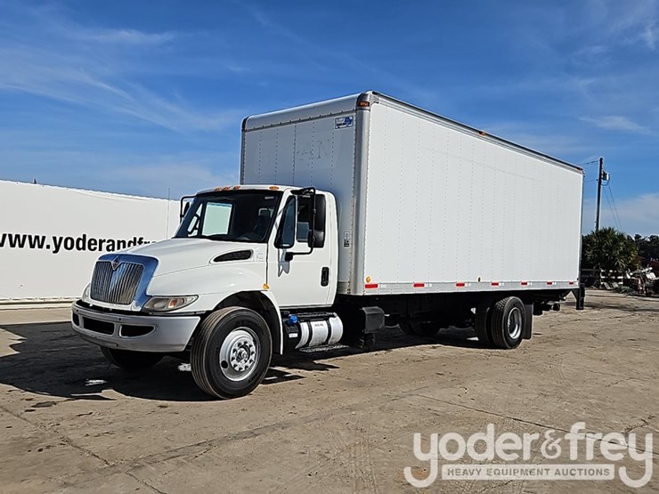 2016-international-durastar-4300-image-1