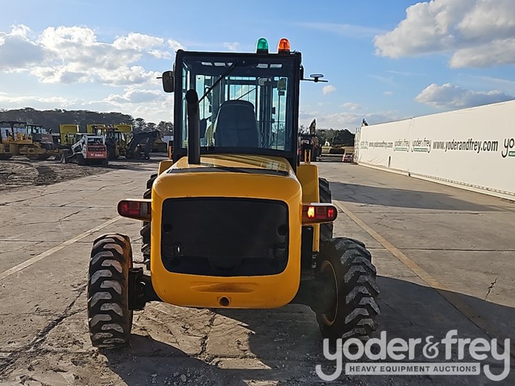 2016-jcb-926-image-16