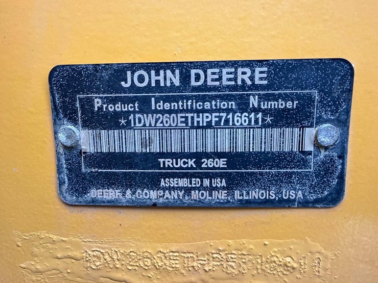 2023-deere-260e-image-19
