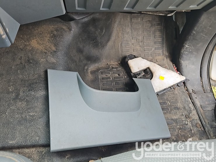 2016-ford-f550-image-38