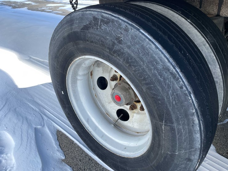 2022-stoughton-trailer-image-25