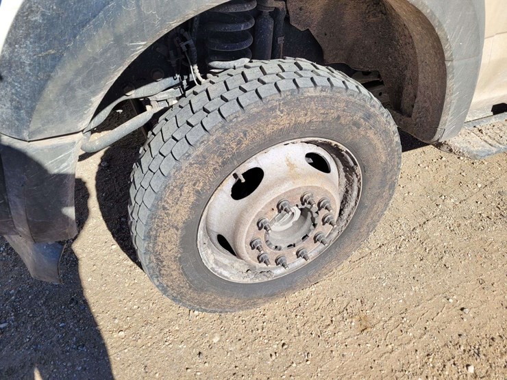 2019-ford-f550-image-29