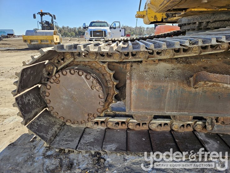 2021-komatsu-pc360-lc-11-image-21