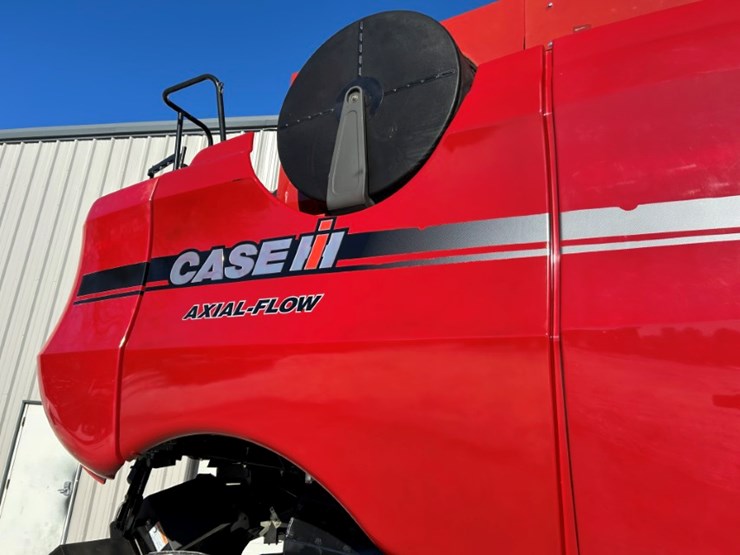 2007-case-ih-7010-image-13