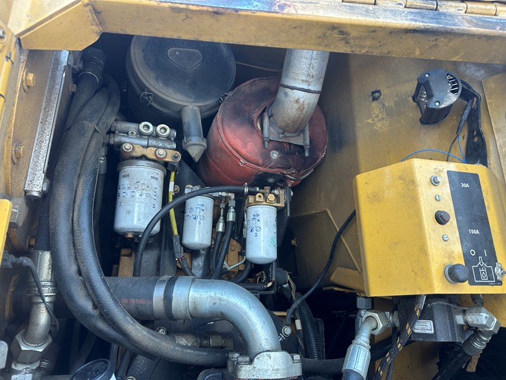 2017-caterpillar-501-hd-image-48