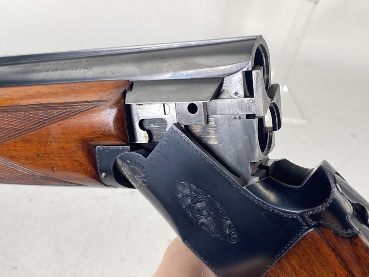 #14-•-#1452-•-belgian-browning-superposed-over-/-under-shotgun-12-ga-image-12